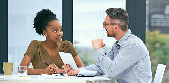 Dois-je informer mon employeur de ma grossesse ? - Parentia